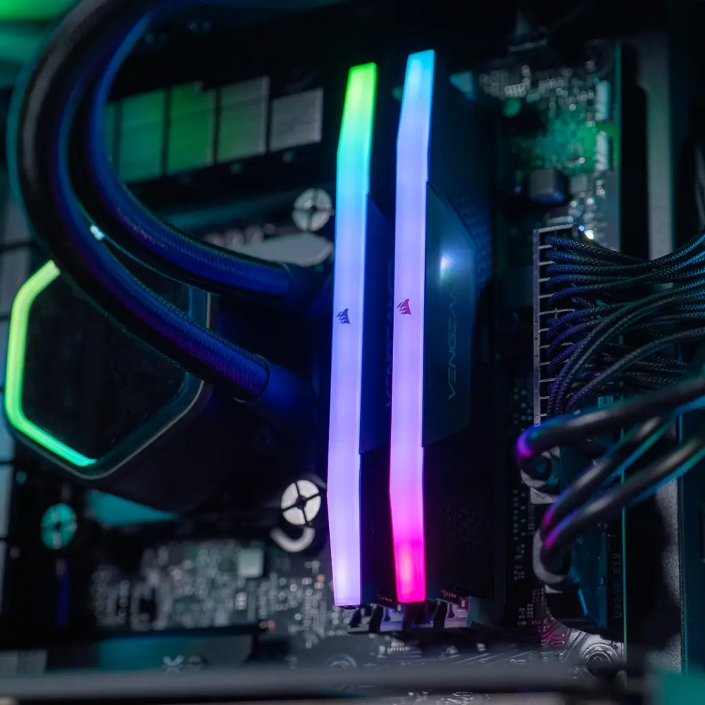 PC Aqua GEFORCE RTX® 4070 SUPER