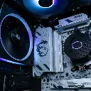 Gros plan sur le dissipateur thermique MSI avec logo dragon de la carte mère du PC gamer Cheetoh Remastered