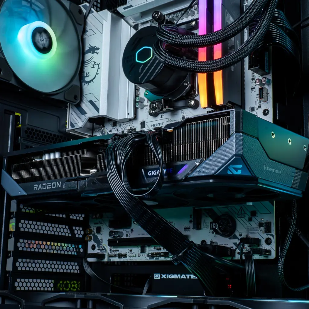 PC Primal Radeon RX 9070 XT