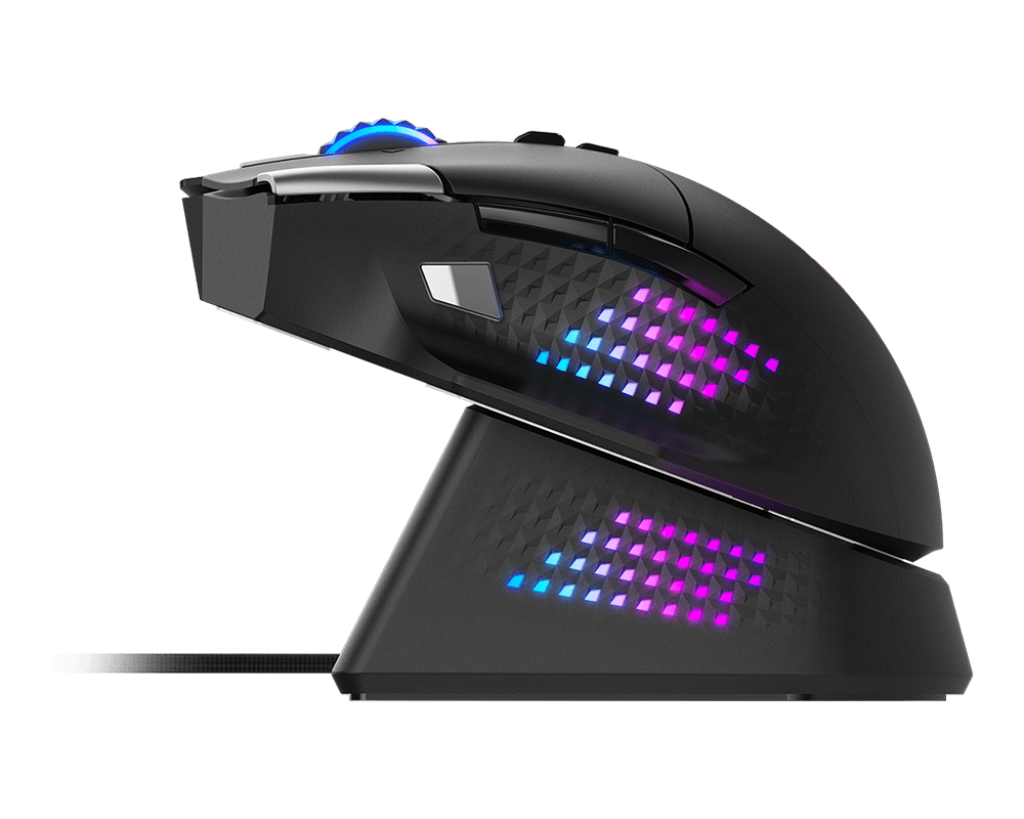 Vue de trois quarts souris gamer MSI Versa Pro Wireless sur son dock de charge magnétique avec rétroéclairage LED RGB FlowUP