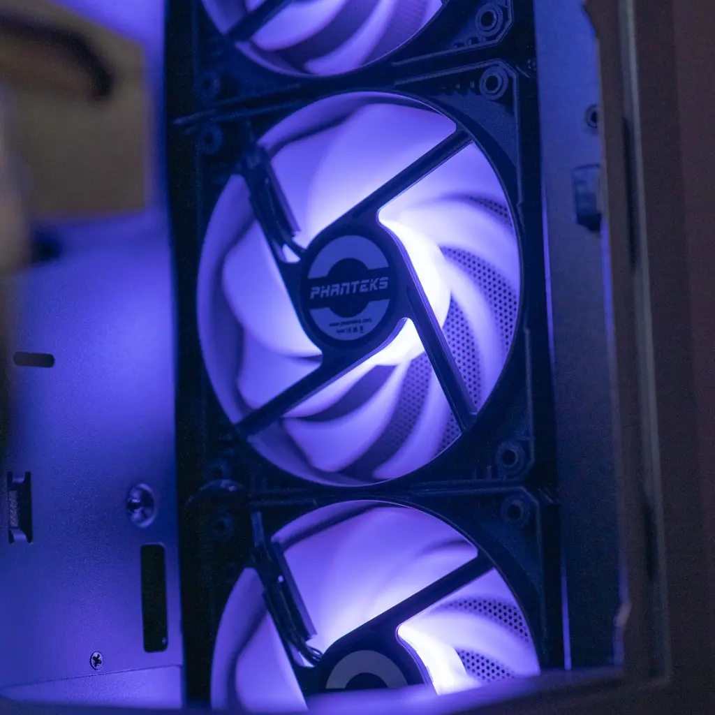 PC ECLIPSE GEFORCE RTX™ 5070 - LIMITED EDITION