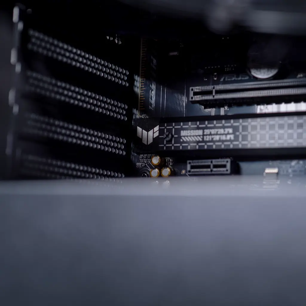PC Viper GEFORCE RTX™ 5060 Ti 16GB