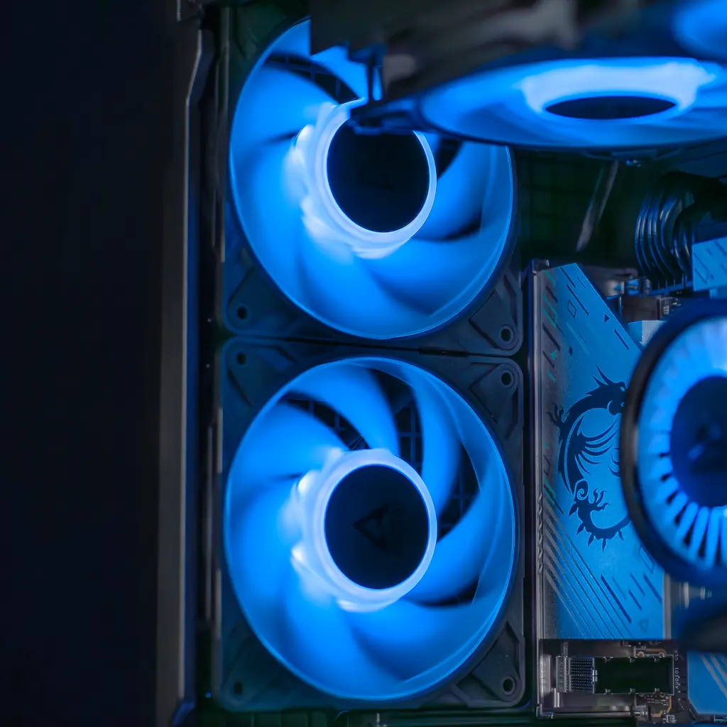 PC Arctic GEFORCE RTX™ 5080