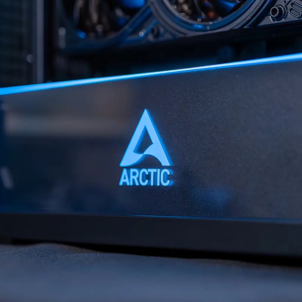PC Arctic GEFORCE RTX™ 5080