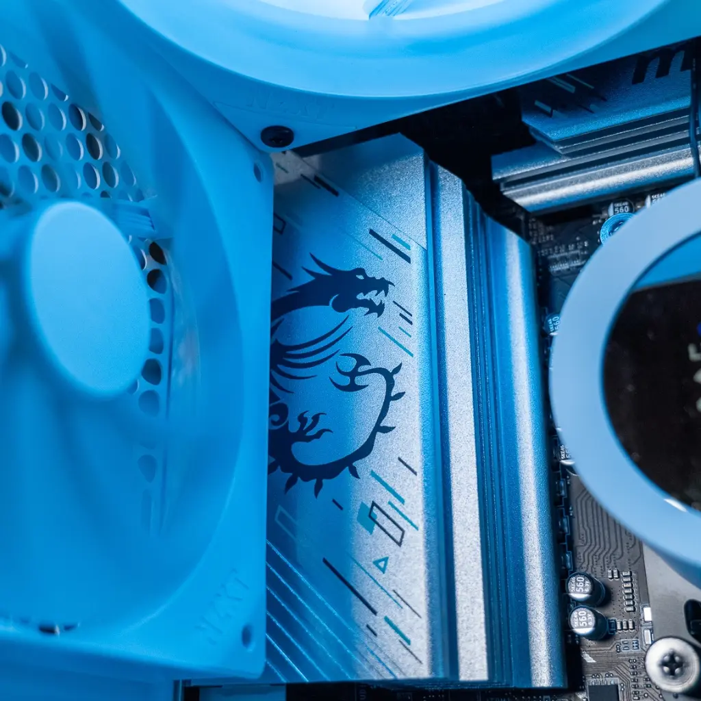 PC Frost by NZXT Radeon™ RX 9070 XT