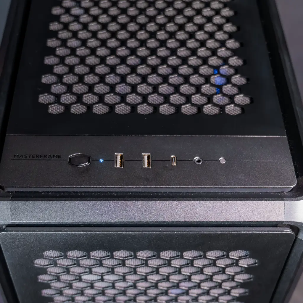 PC Intel Wizard GEFORCE RTX™ 5080 - Powered by Cooler Master