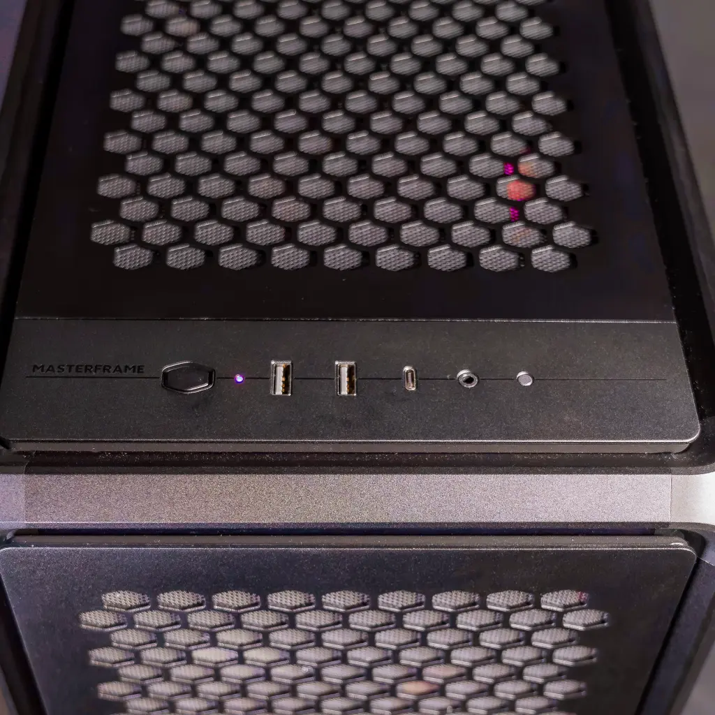 PC Intel Wizard GEFORCE RTX™ 5080 - Powered by Cooler Master