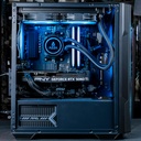 Vue latérale complète du PC gamer Savannah FlowUP révélant la carte graphique PNY GeForce RTX 5060 Ti, le watercooling AZZA et l'alimentation MSI MAG