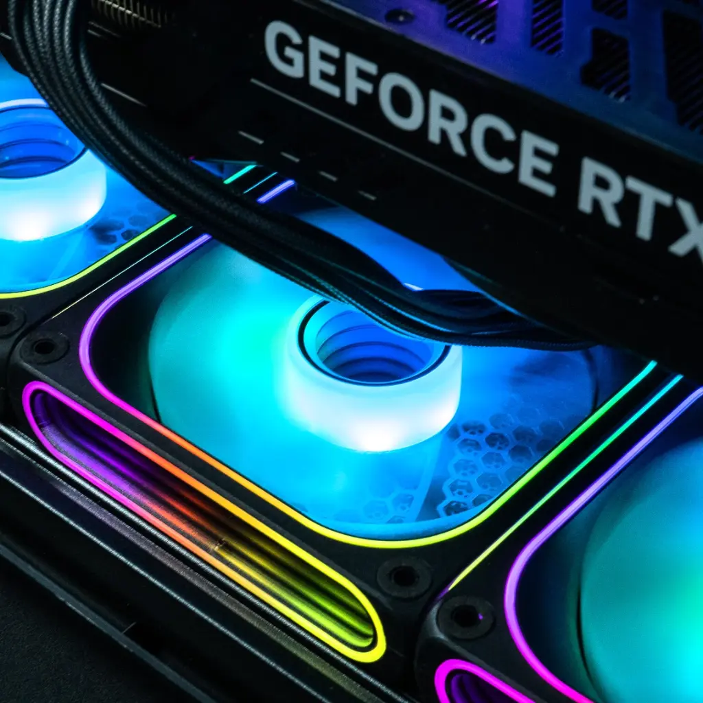 PC Rainbow GEFORCE RTX™ 5070 Ti 