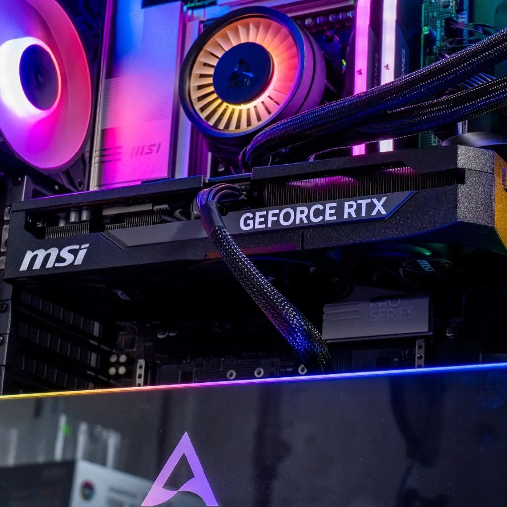 PC Arctic GEFORCE RTX™ 5080