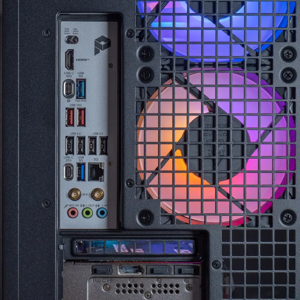 PC Arctic GEFORCE RTX™ 5080