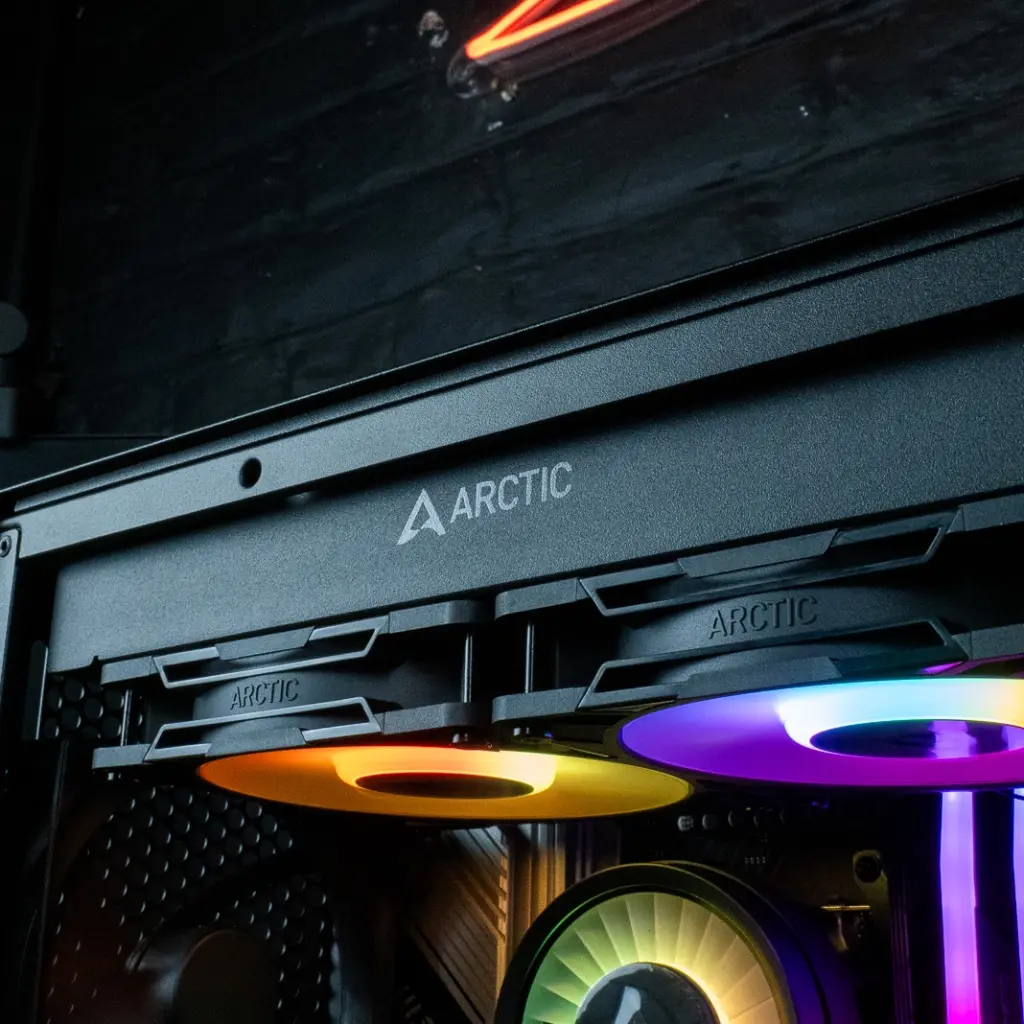 PC Solana GEFORCE RTX™ 5080