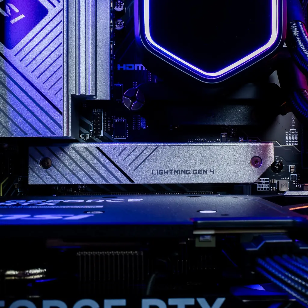 PC Fuego GEFORCE RTX™ 5070 