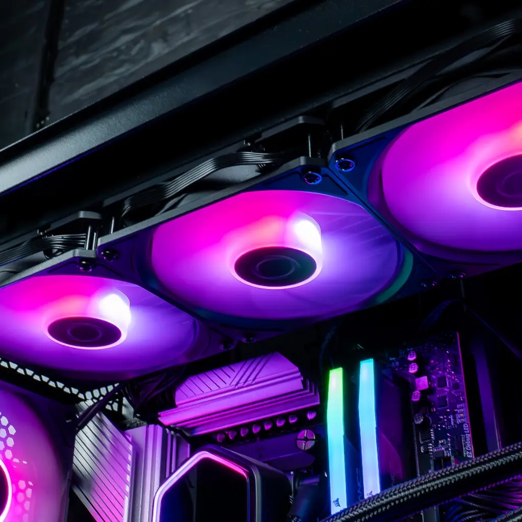 PC Fuego GEFORCE RTX™ 5070 