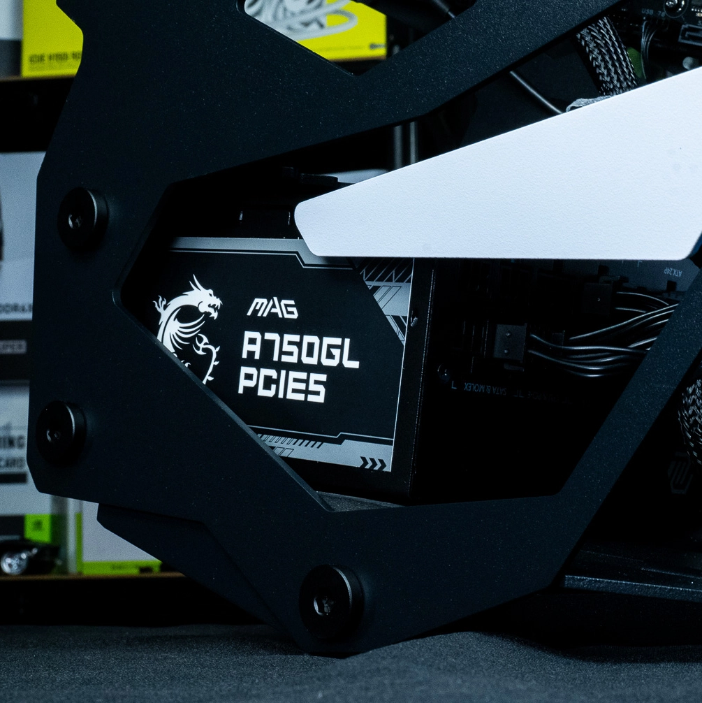 PC Oblivion GEFORCE RTX™ 5070 Ti 