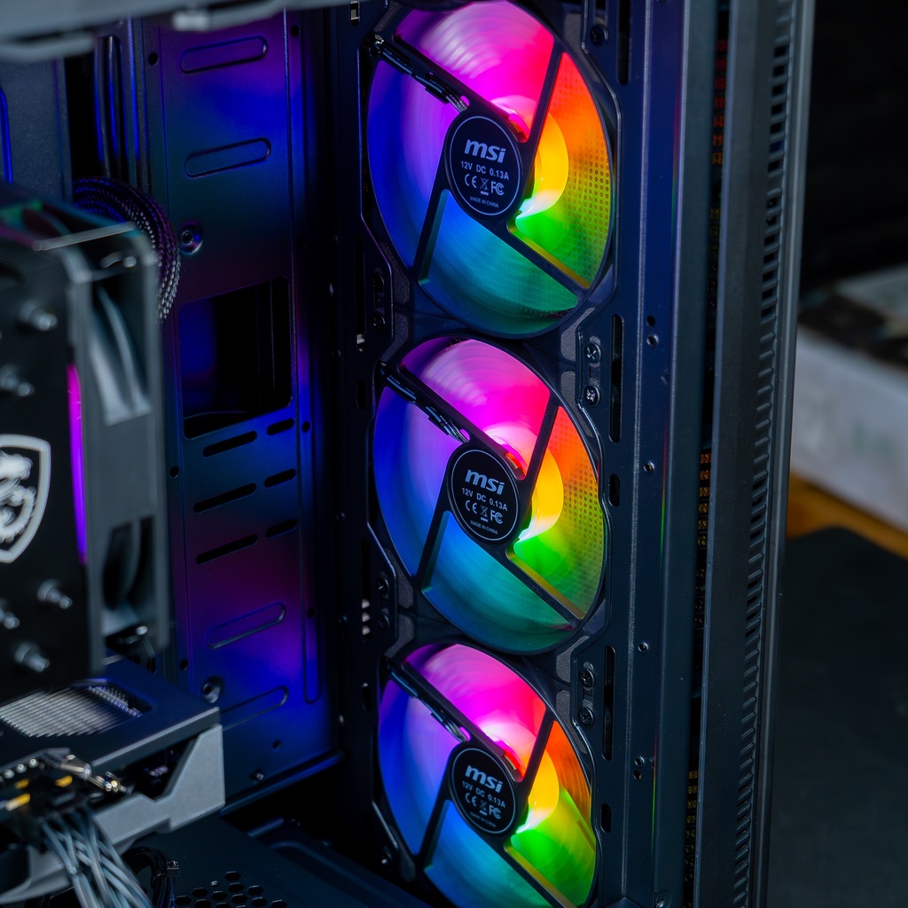 PC Phoenix GEFORCE RTX™ 5060 Ti Powered By MSI