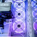 Ventilateurs RGB en façade et carte graphique GeForce RTX dans PC gamer Mountain GeForce RTX™ 5080 blanc configuration gaming 4K ultra