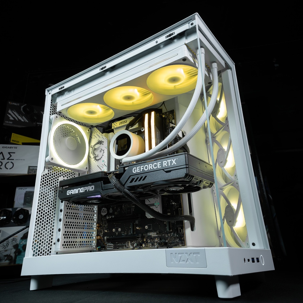 PC Player 6 GEFORCE RTX™ 5070 Ti by NZXT