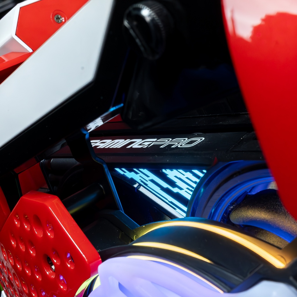 PC Sneaker X GEFORCE RTX™ 5070 Ti 