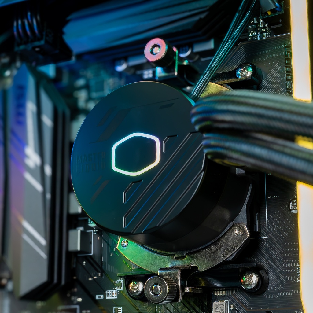 PC Rampage by Cooler Master GEFORCE RTX™ 5060 Ti