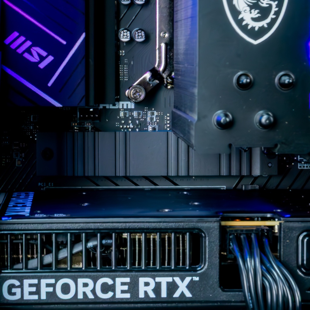 PC Spike GeForce RTX™ 5060 Ti 8GB