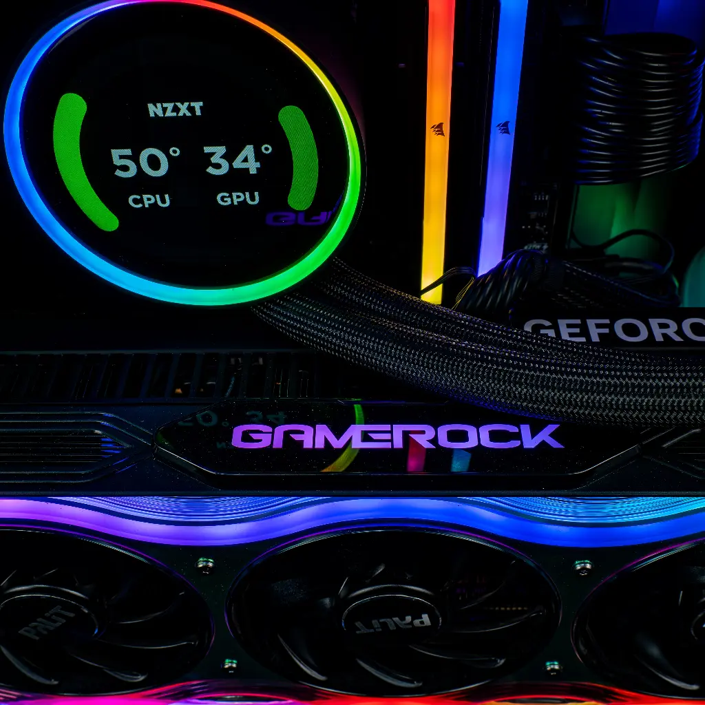 Visuel promotionnel du PC gamer Kraken : carte graphique RTX 5090 Gamerock avec design RGB signature, associée au NZXT Kraken Elite 360 RGB pour un équilibre parfait entre puissance extrême, refroidissement efficace et esthétique premium